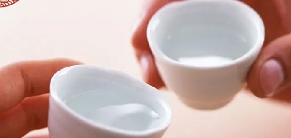 酱香白酒为何成为成功人士青睐的身份象征？背后原因深度解析