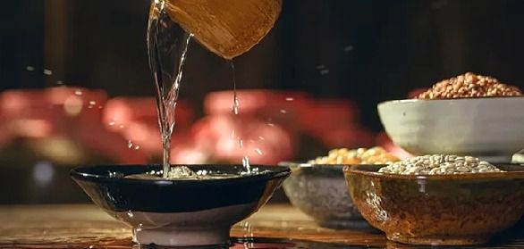 酱香酒酿酒原料众多为何独选红缨子糯高粱真相大揭秘