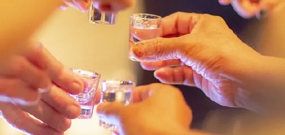 赤水河为何成酱香白酒圣地？揭开中国酒厂扎堆背后的秘密